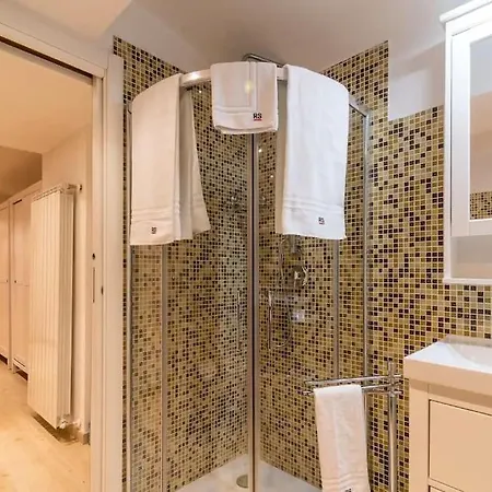 Moscova - Garibaldi Lusso, Sauna E Idromassaggio Apartament *